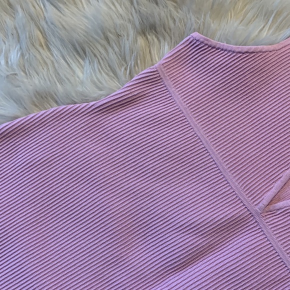 Aritzia Babaton Deep V Sculpt Knit Dress A25018 - Picture 4 of 9